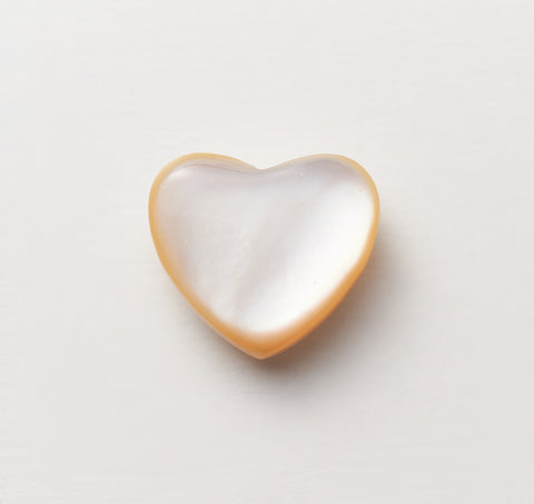 sumie heart button